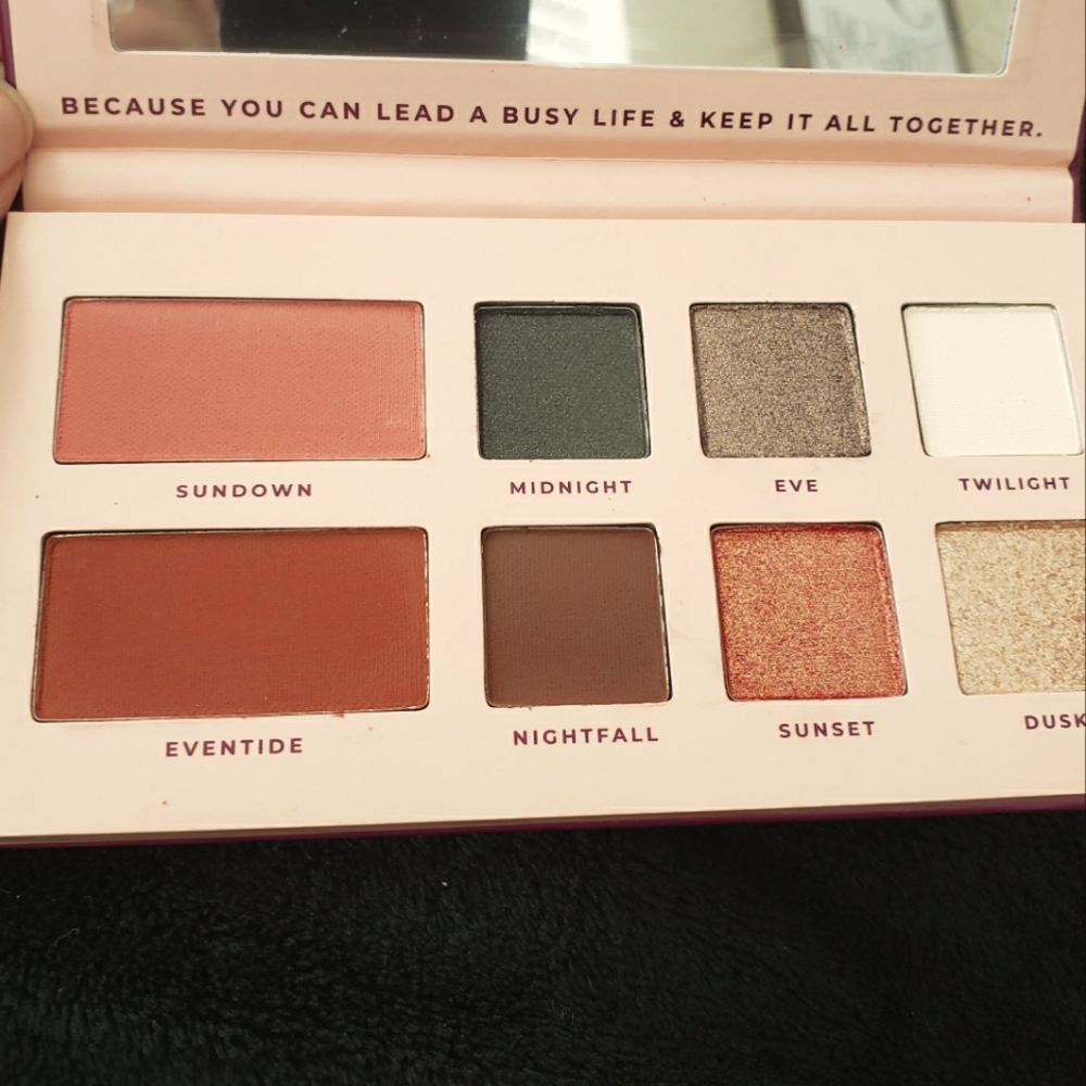 Blinc eyeshadow palette